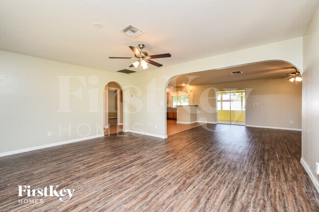 Foto del edificio - 1431 SE 35th St