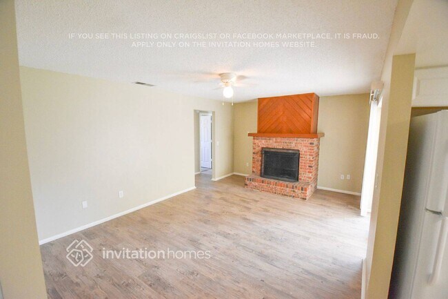 Building Photo - 1405 Barcelona Ct