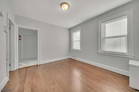 Foto del edificio - 132 Franklin Ave