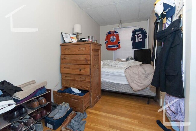 Foto del edificio - HOT ALLSTON LISTING!!!!