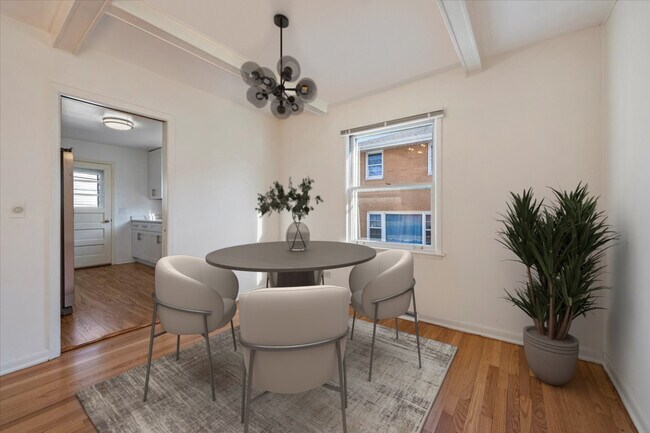 Foto del edificio - 580 Ivy Ct