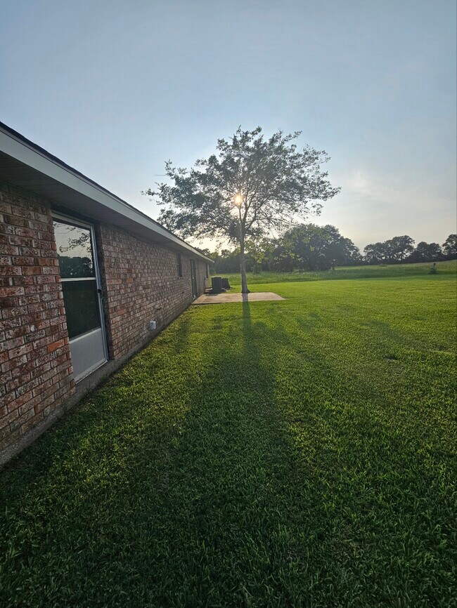 Foto del edificio - 16320 Langlinais Ln