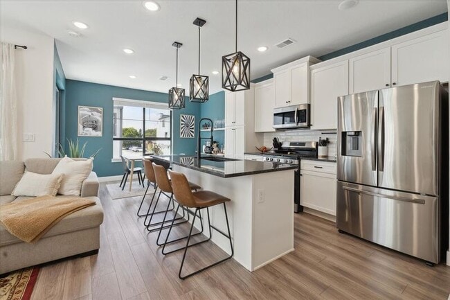 Photo - 2002 S Holly St Townhome