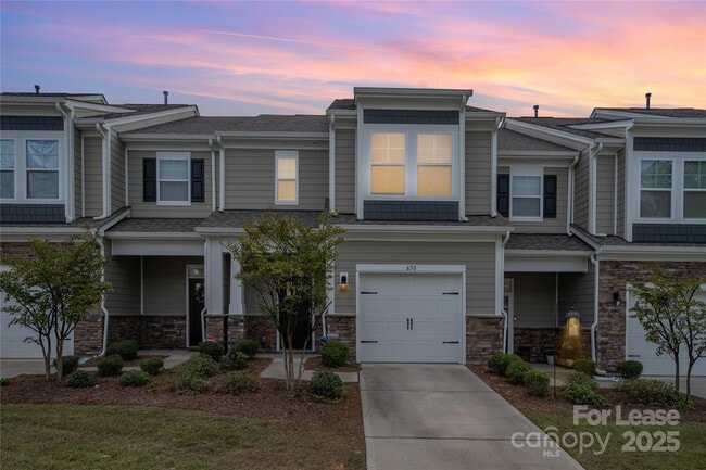Foto del edificio - 630 Cypress Glen Ln