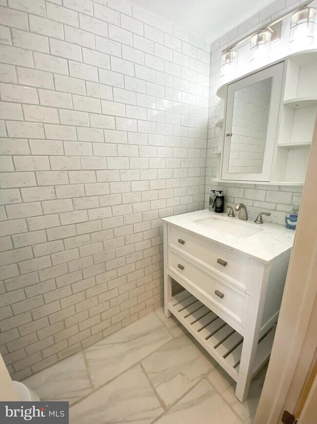 Foto del edificio - 311 E Cornwall St