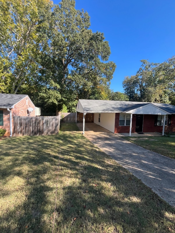 Foto del edificio - 5360 Misty Ln