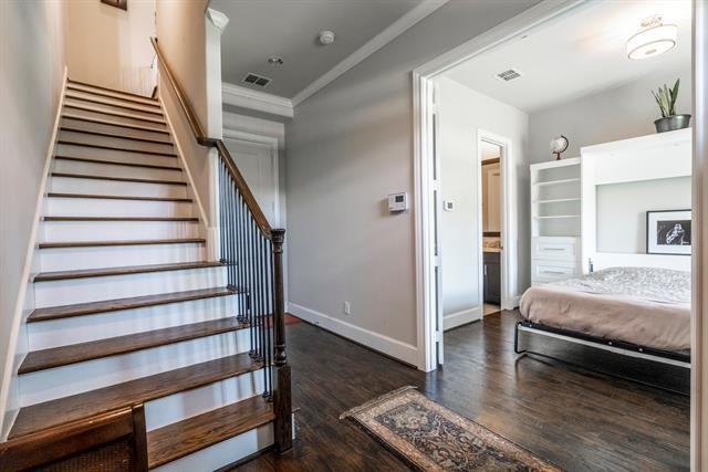 Foto del edificio - 5236 Weiss Ln