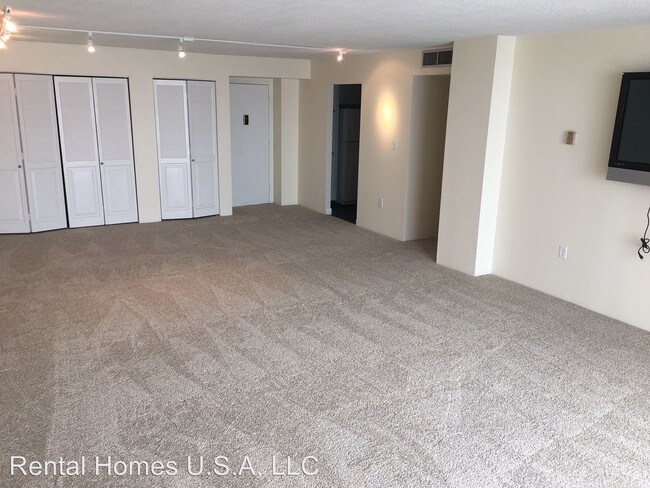 Building Photo - 1 br, 1 bath House - 3800 Atlantic Ave  #902