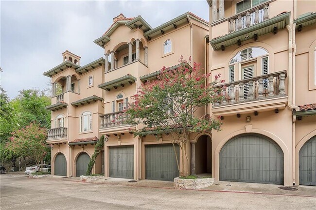 Building Photo - 1529 Barton Springs Rd