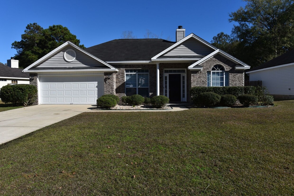 Primary Photo - Rent Ready Home!