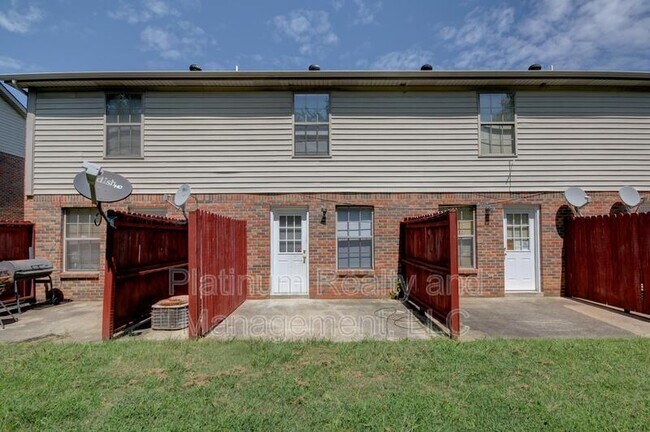 Building Photo - 108 Hickory Trace Rd