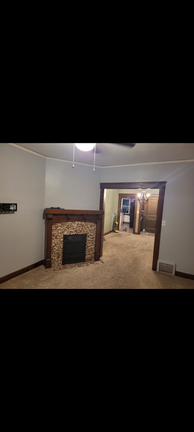 Living room - 1465 Orchard Grove Ave