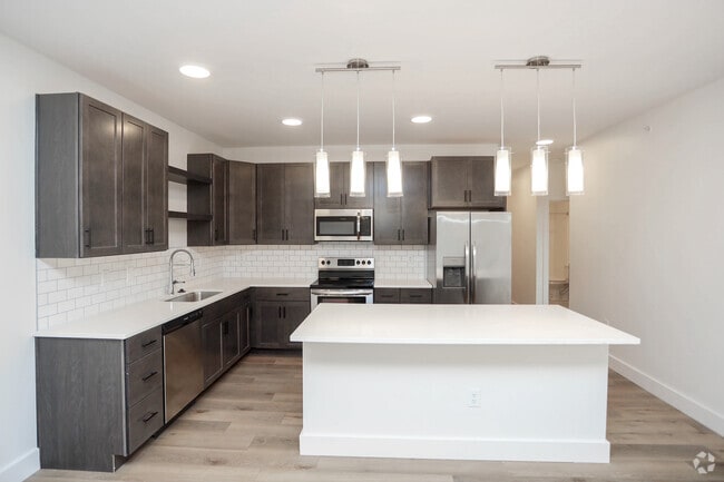 3BR, 3BA - 1557 SF - The Ellett