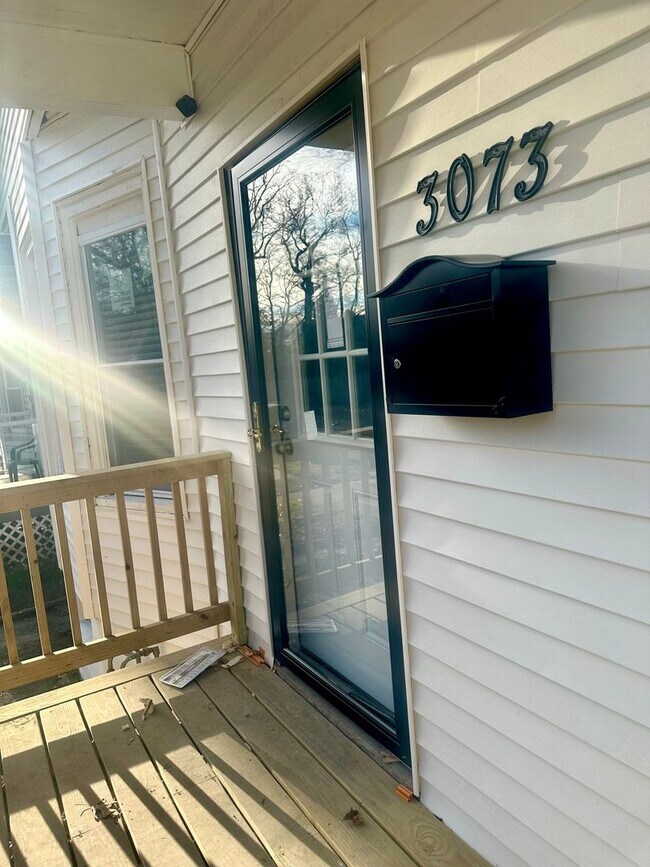 Building Photo - 3073 Maxwell St