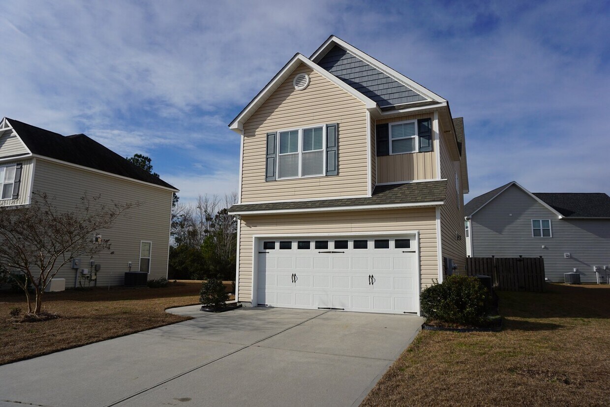 3BR/2.5BA Home in Grayson Park, Leland ... House for Rent in