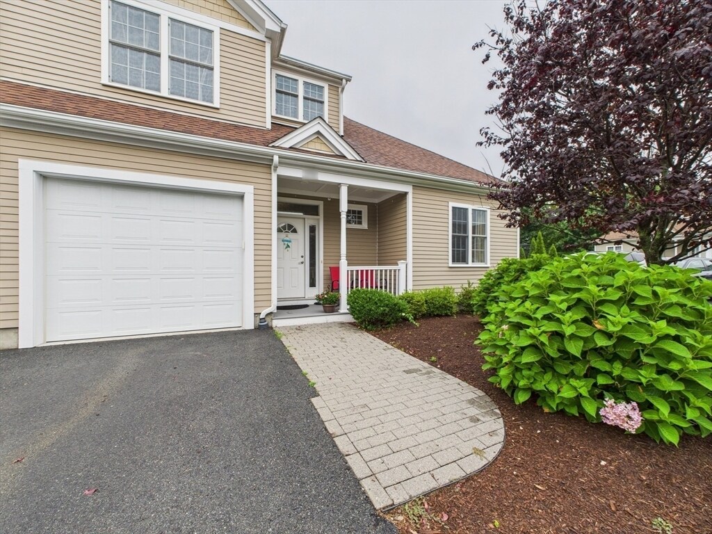 Foto principal - 70 Endicott St