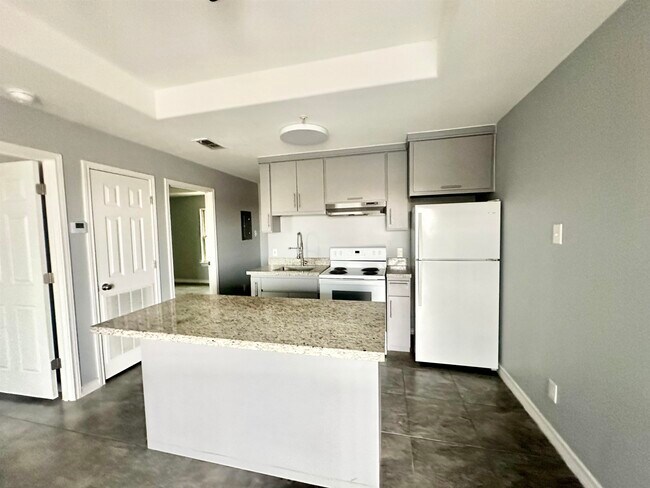 Foto del edificio - 2705 Mauricio St