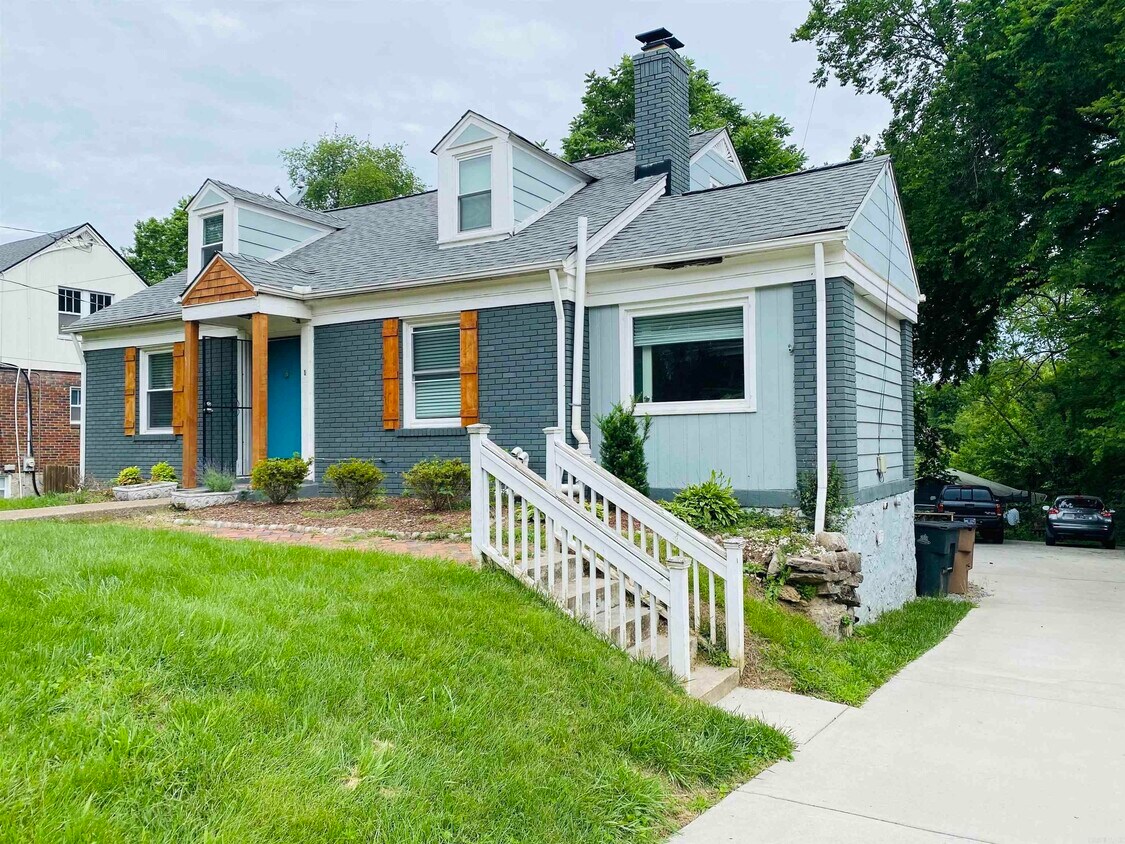 1305 Stratford Ave, Nashville, TN 37216 Townhome Rentals in Nashville