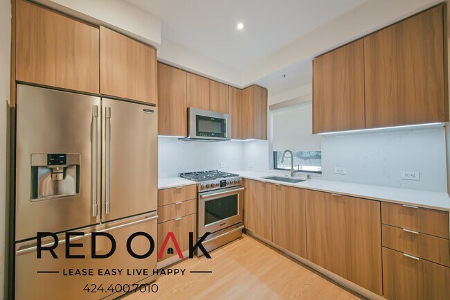 Foto del edificio - 11649 Mayfield Ave