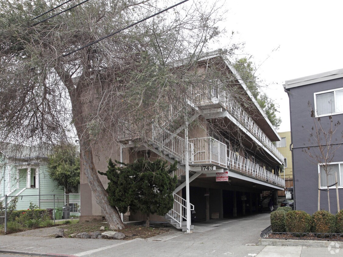 Foto principal - 1743 12th Ave