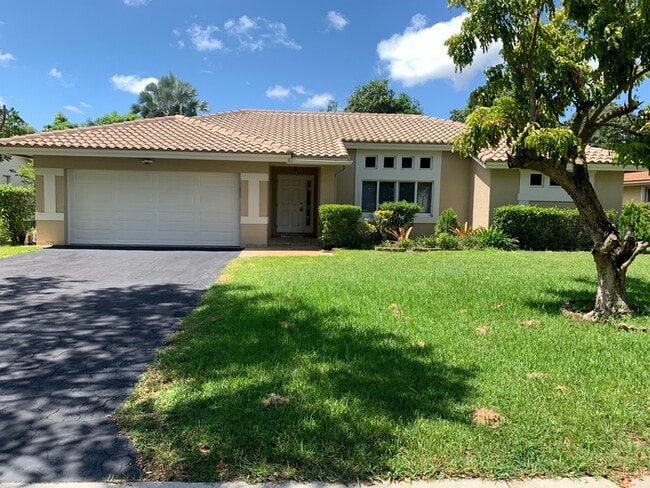 Building Photo - 9840 NW 28th Ct