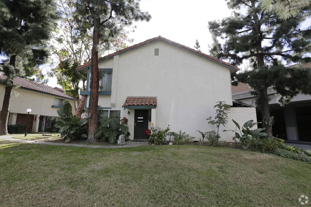 Foto del edificio - 625 Encinitas Way