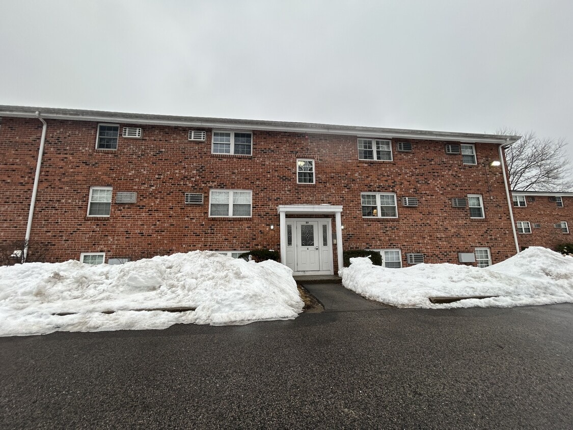 Building Photo - 89 Pleasant St