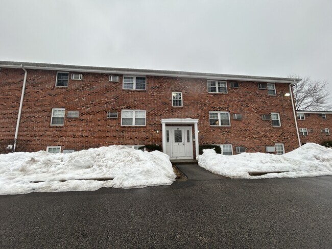 Photo - 89 Pleasant St Townhome