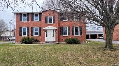 Building Photo - 425 Joe McCarthy Dr