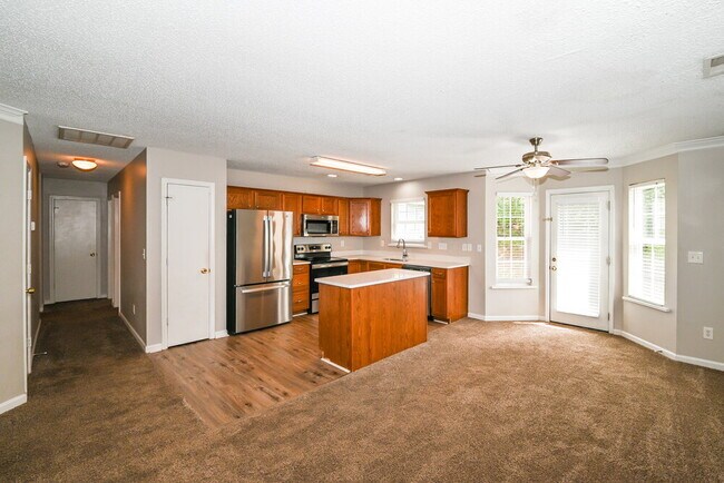 Foto del edificio - 5880 Mahogany Pl SW
