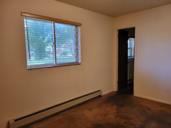 Building Photo - 837 Denver St