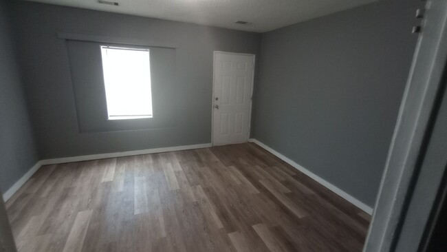 Building Photo - 2116 Jemison Ave