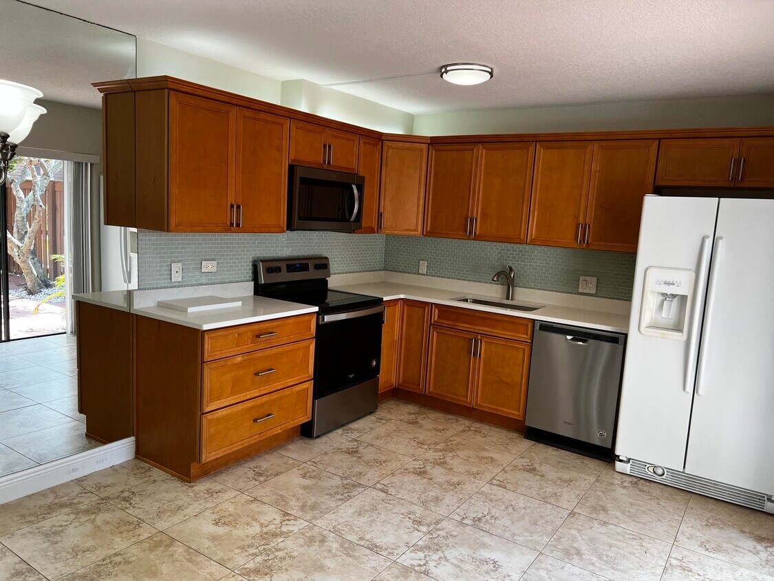 3900 County Line Rd, Tequesta, FL 33469 Townhome Rentals in Tequesta