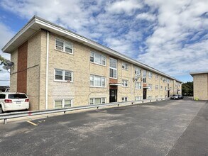 Building Photo - 3824 25th Ave