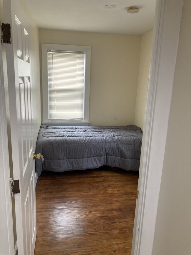 Bedroom 3 - 299 S Courtland St
