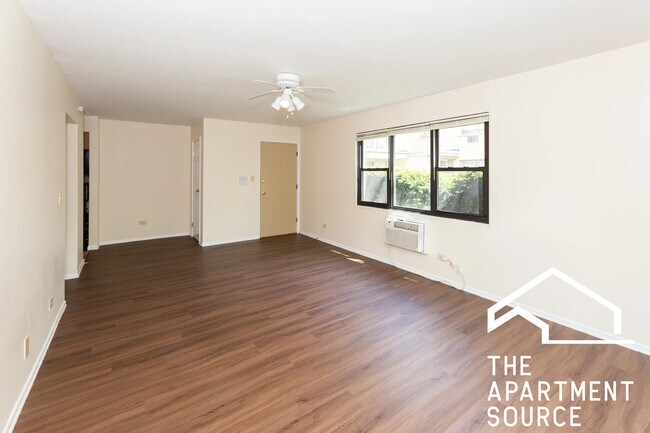 Photo - 1644 W Sherwin Ave Apartment