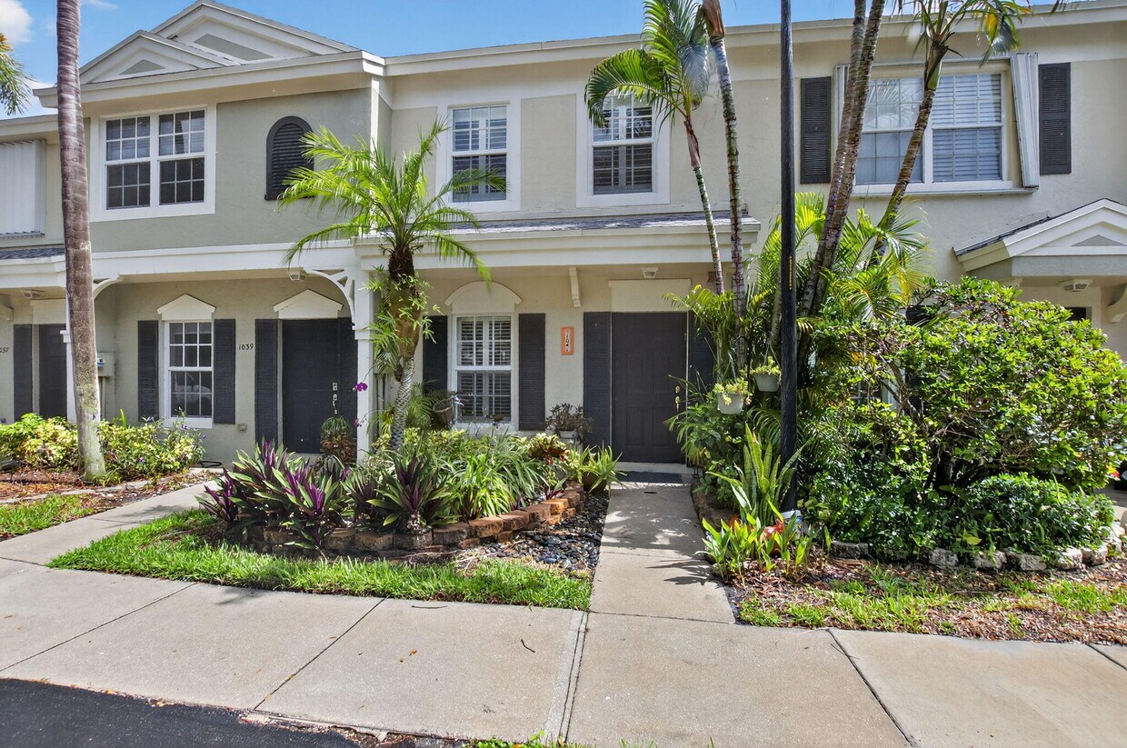 Foto principal - 1041 Kokomo Key Ln