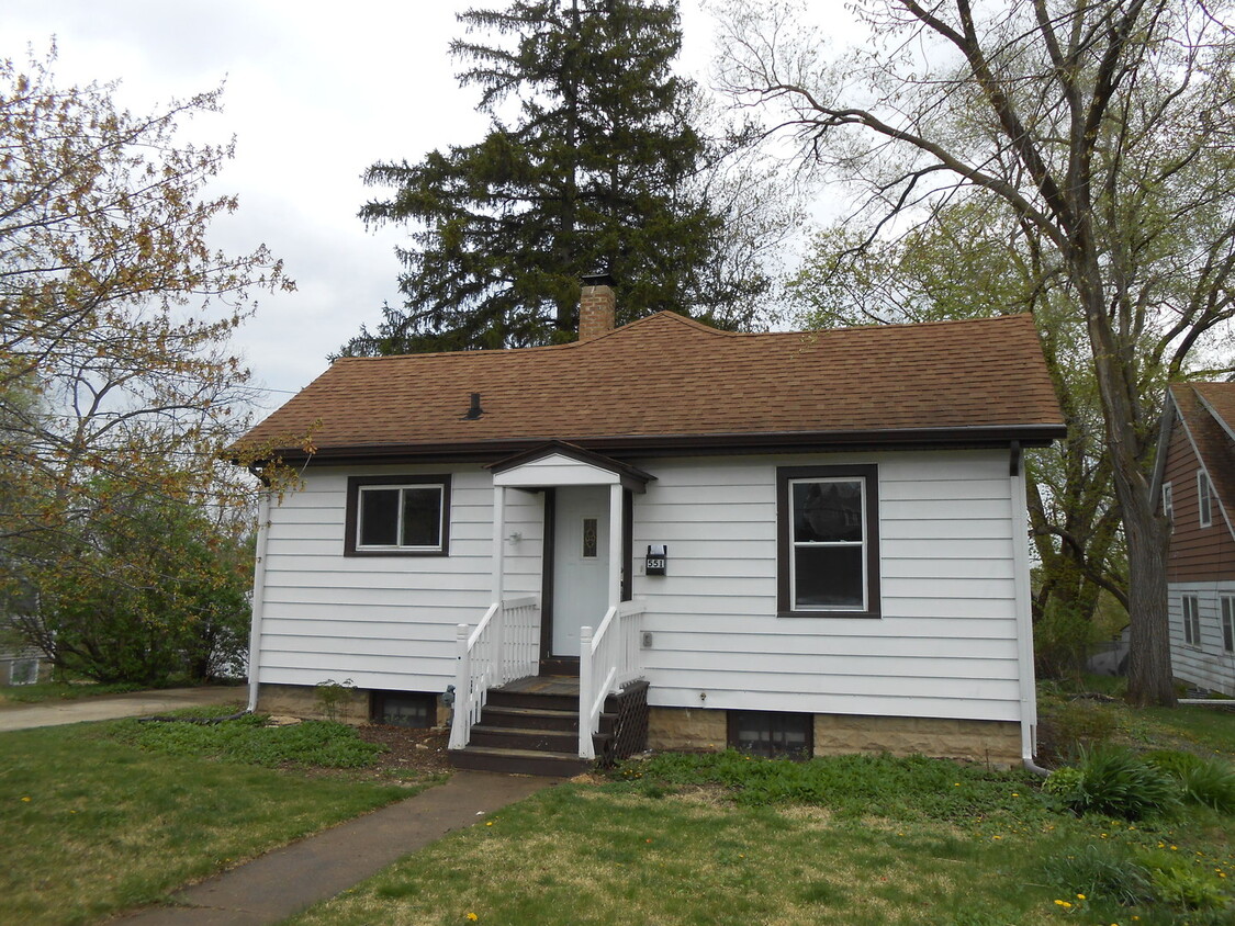 Primary Photo - 551 Bird St