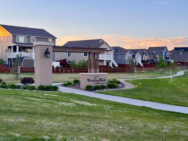 Foto del edificio - Beautiful 4 Bedroom Home in Peyton