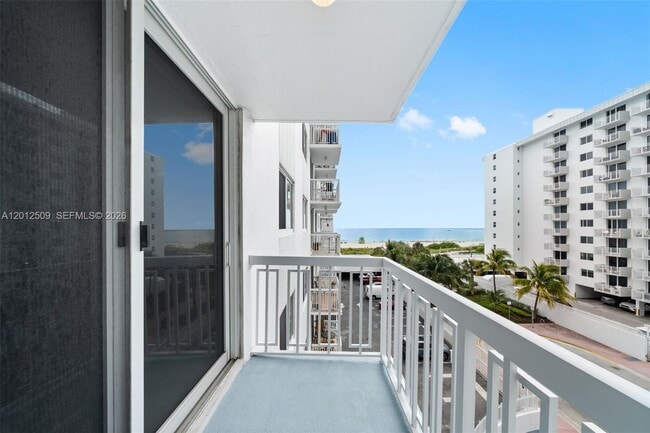 Building Photo - 401 Ocean Dr