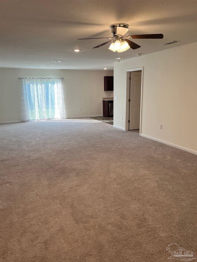 Foto del edificio - 8772 Schooner Ln
