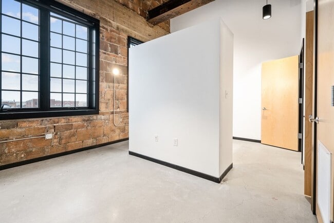 Interior Photo - Park Avenue Lofts The Temple