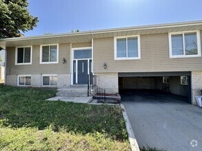 Building Photo - 9967 Electra Ln