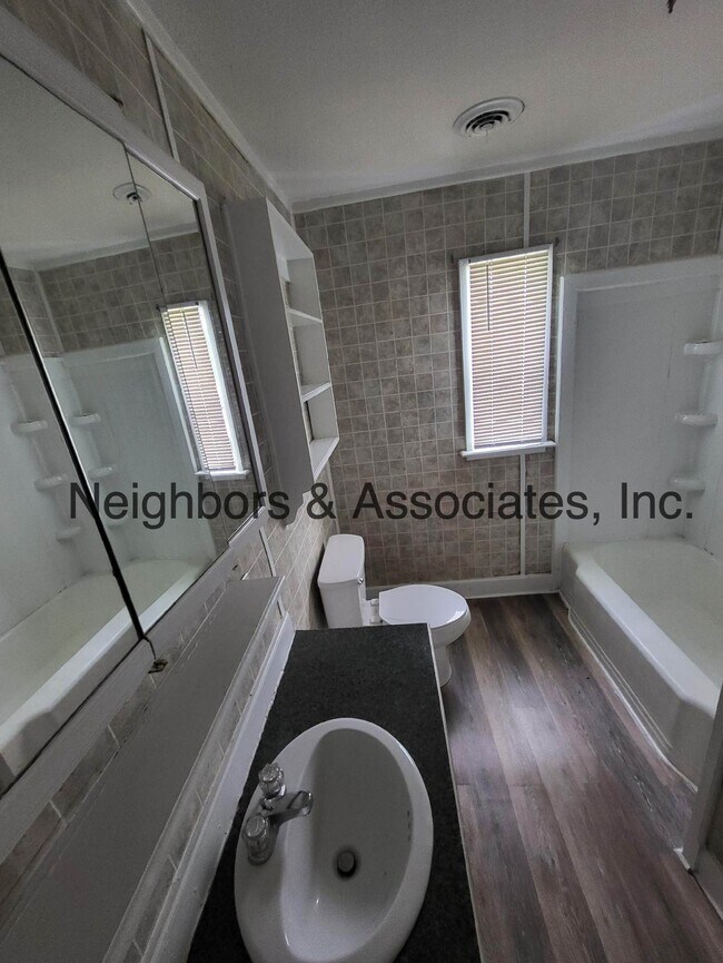 Foto del edificio - 609 Jackson Rd