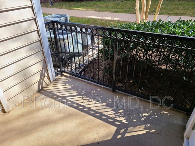 Building Photo - 1581 Spring Gate Dr.