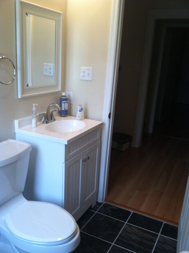 Foto del edificio - Beautiful 5 bed, 2 bath luxury south side ...