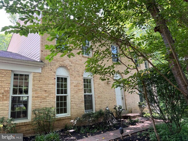 Building Photo - 2913 Bree Hill Rd