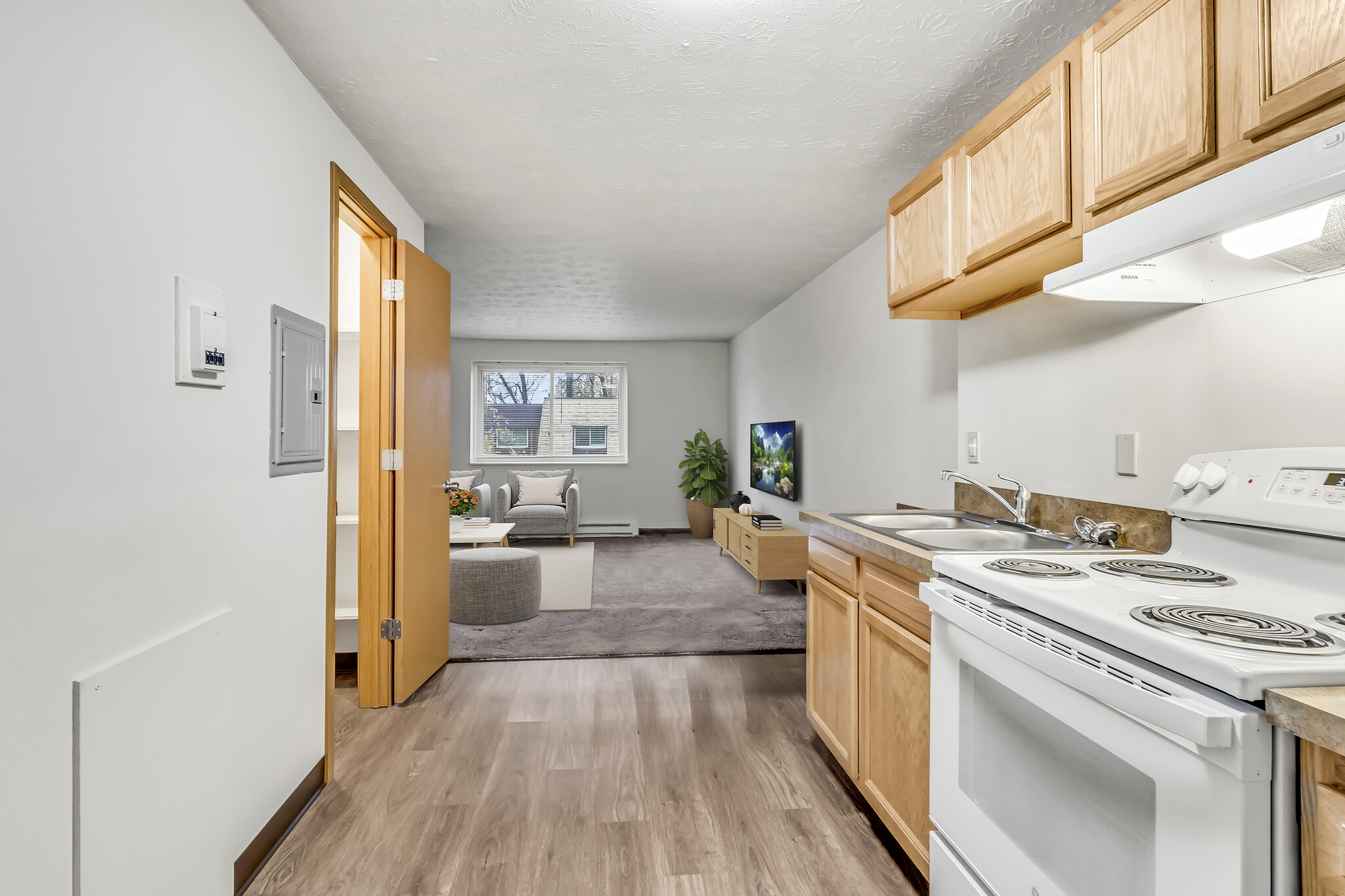 Westchester Apartments – JR