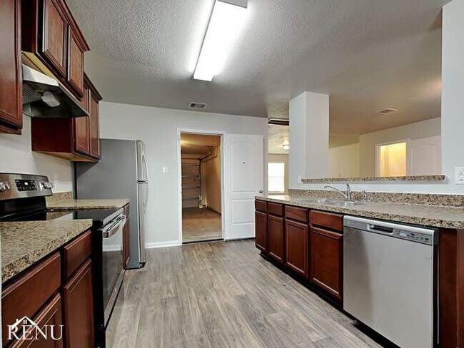 Building Photo - 5706 Treasure Cove Rd