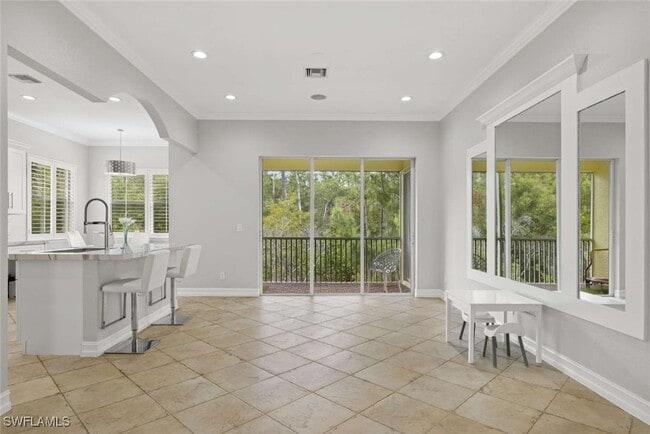 Building Photo - 7080 Bergamo Way